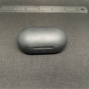 Bluetooth Earbuds + Charging Case - Black